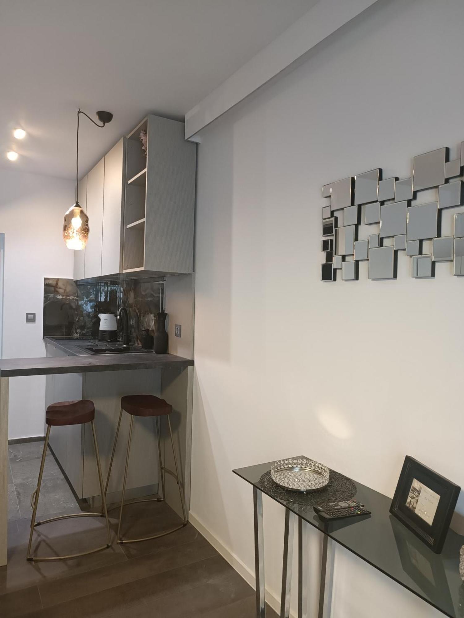 Studio Apartment Purple Sunset - 2+1 Baska Voda Luaran gambar