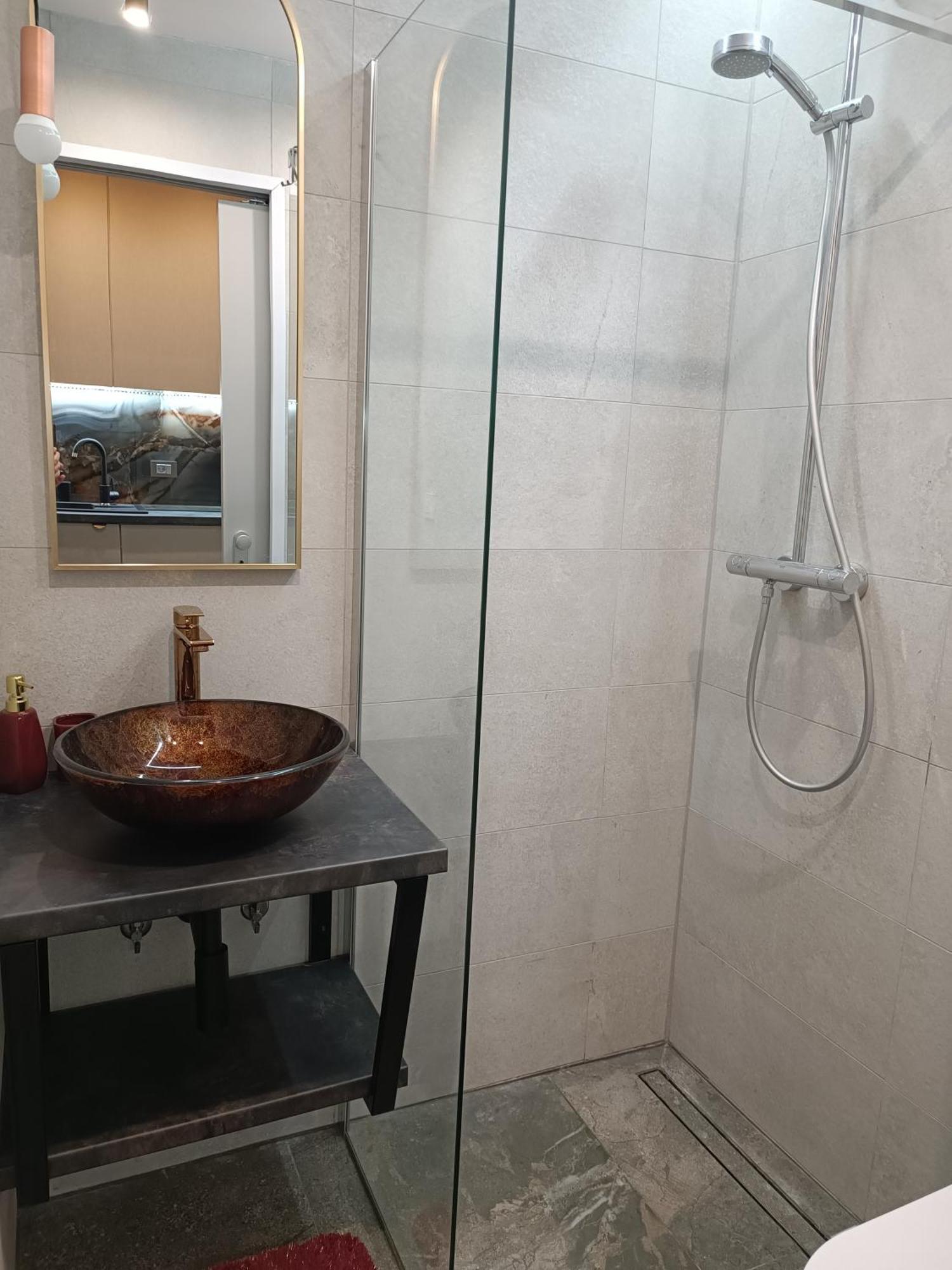 Studio Apartment Purple Sunset - 2+1 Baska Voda Luaran gambar